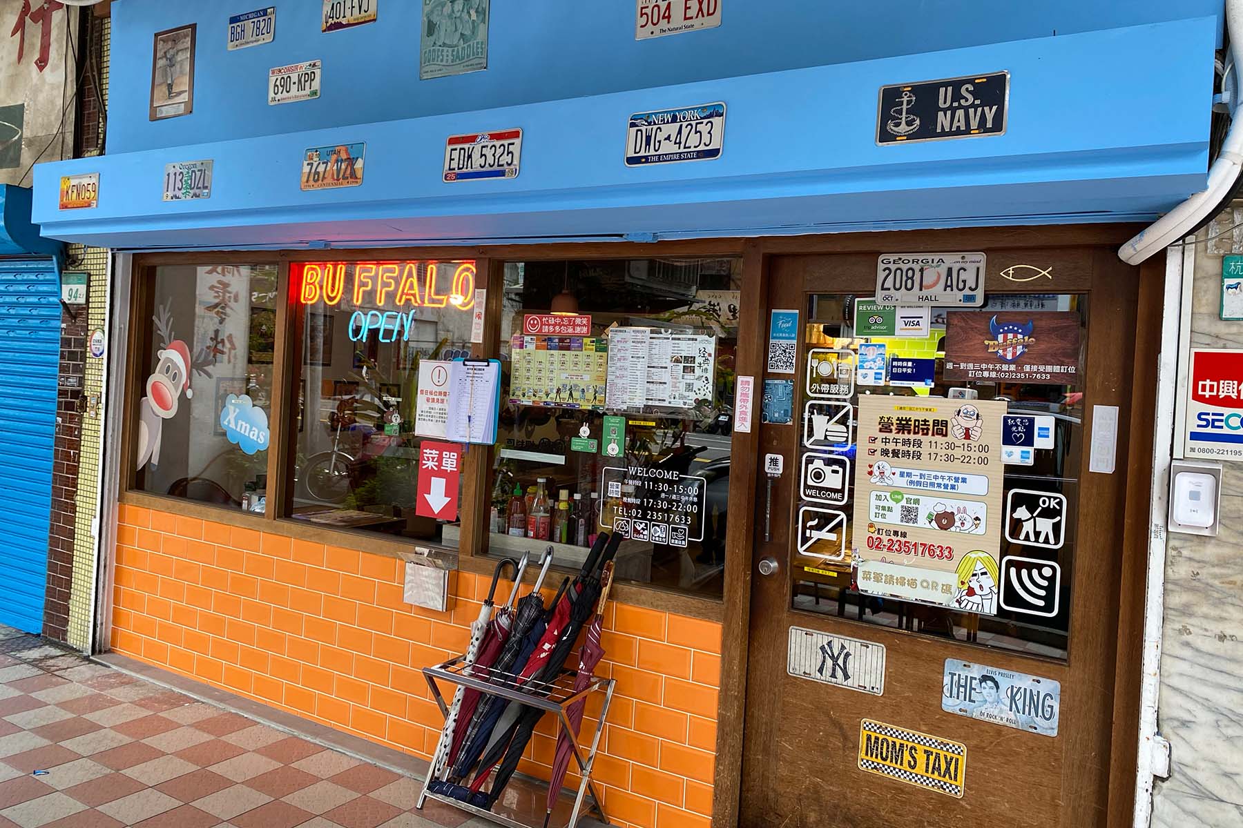 水牛城美式風格店內用餐環境